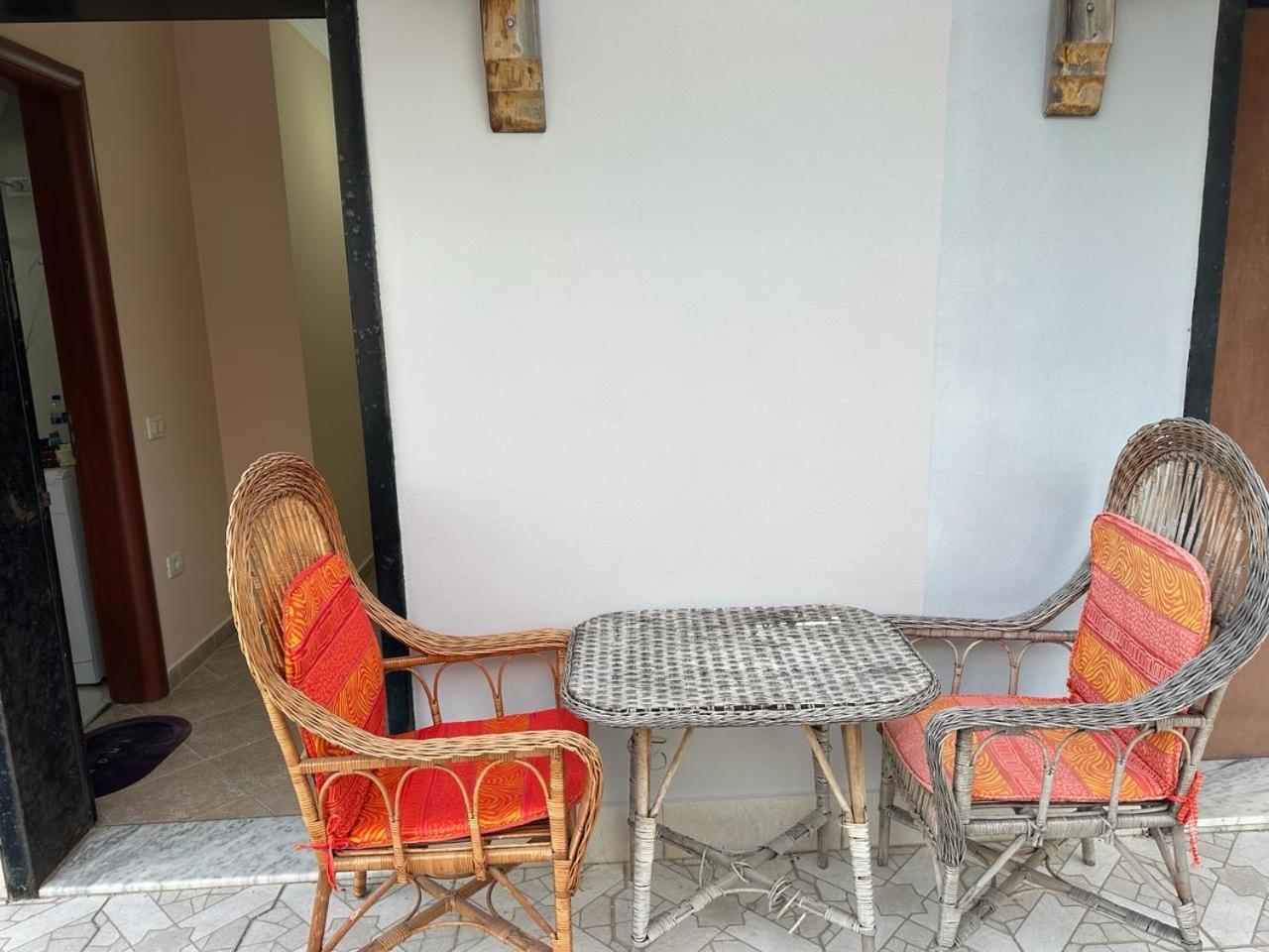 Sunset Sea View - Beachfront Balcony - Ac - Wifi Δυρράχιο Εξωτερικό φωτογραφία